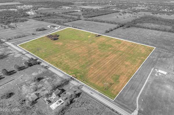 10 Acres of Land for Sale in Carthage, Missouri