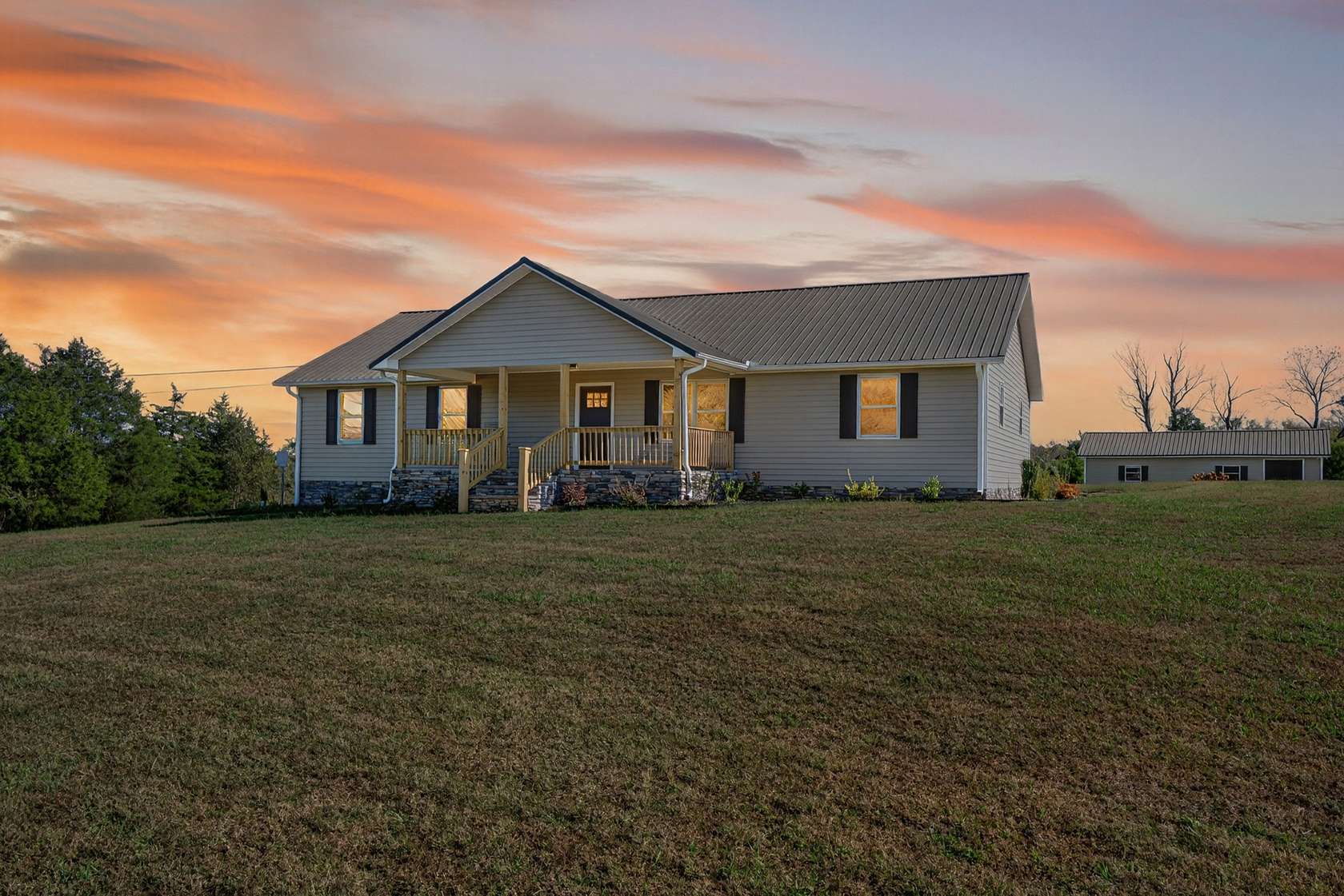 6 Acres of Residential Land with Home for Sale in Kelso, Tennessee