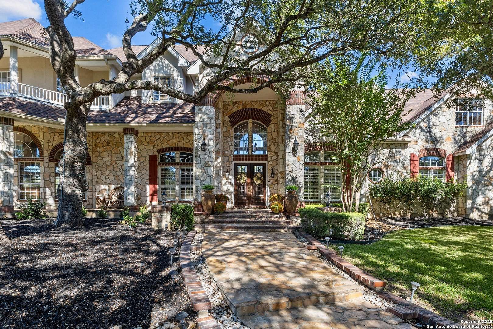 6.6 Acres of Land with Home for Sale in Fair Oaks Ranch, Texas