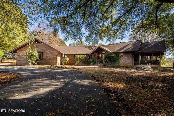 33.4 Acres of Land with Home for Sale in Maryville, Tennessee