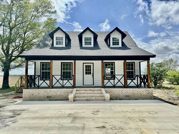 2.4 Acres of Residential Land with Home for Sale in Merigold, Mississippi