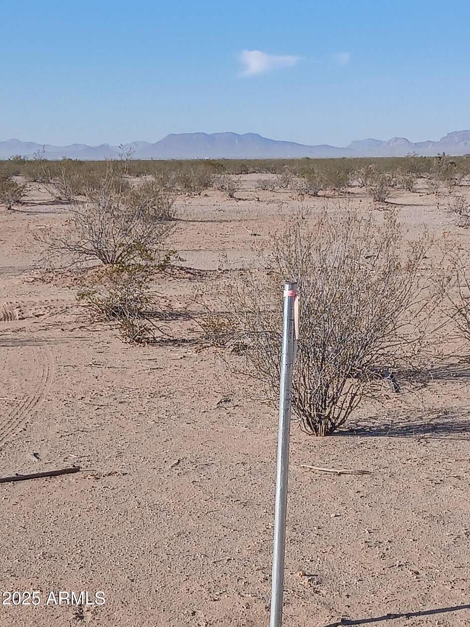 1.5 Acres of Land for Sale in Tonopah, Arizona