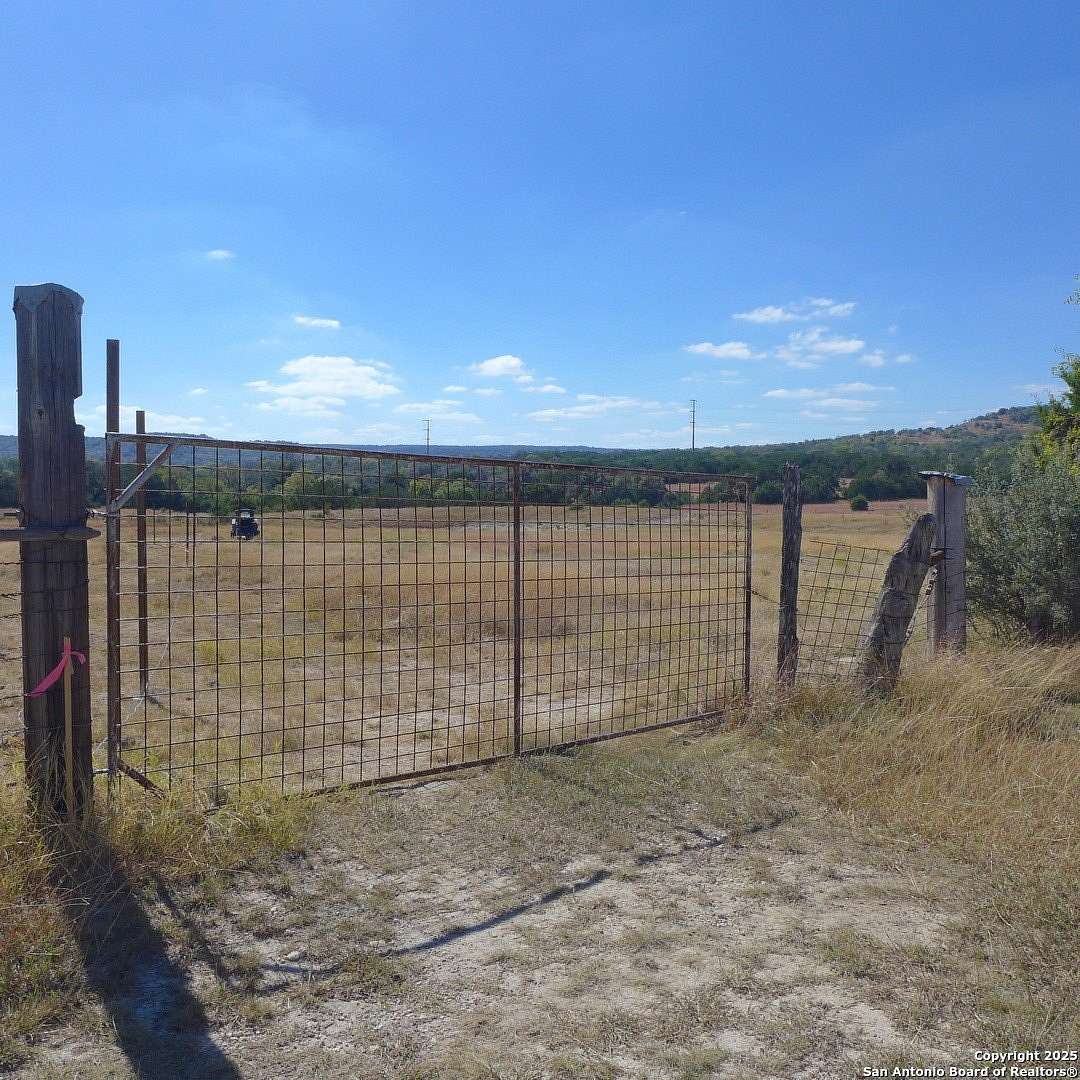 13.5 Acres of Land for Sale in Comfort, Texas