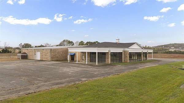 20.6 Acres of Commercial Land for Sale in Cave City, Kentucky