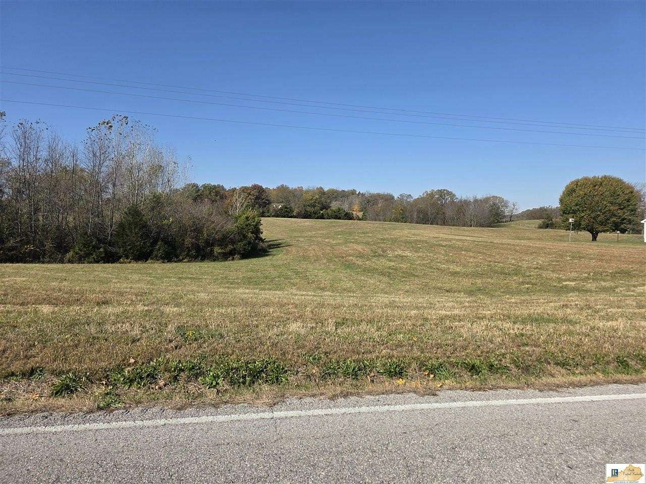 1.76 Acres of Residential Land for Sale in Munfordville, Kentucky