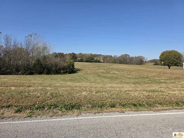 1.76 Acres of Residential Land for Sale in Munfordville, Kentucky