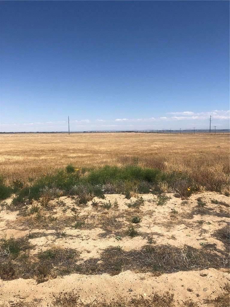 2.5 Acres of Land for Sale in Antelope Acres, California