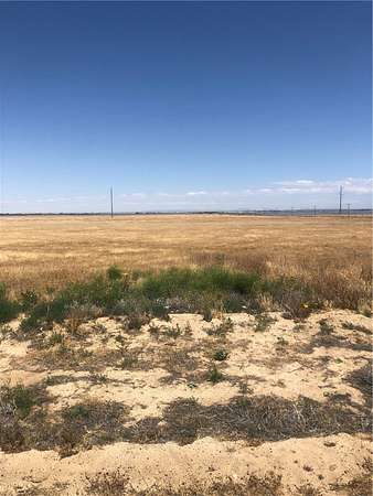 2.5 Acres of Land for Sale in Antelope Acres, California
