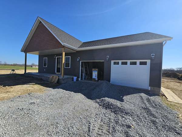 1.77 Acres of Land with Home for Sale in Mount Vernon, Illinois