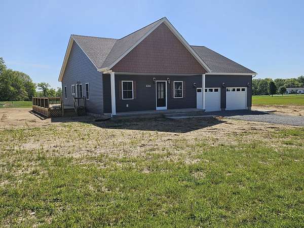 1.77 Acres of Land with Home for Sale in Mount Vernon, Illinois