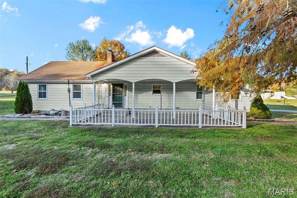 2.84 Acres of Residential Land with Home for Sale in Jackson, Missouri