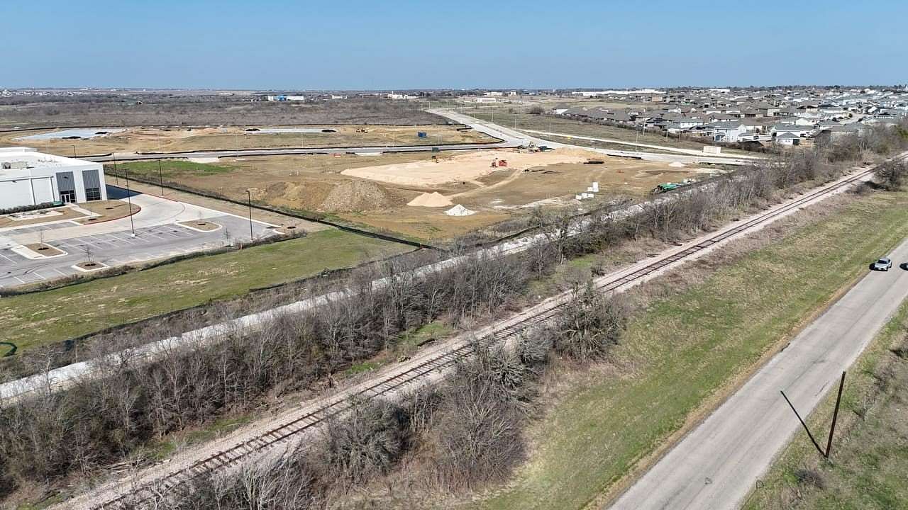 28.3 Acres of Mixed-Use Land for Sale in Elgin, Texas