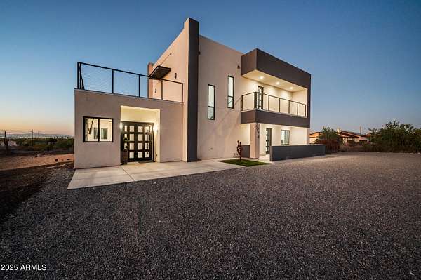 1.52 Acres of Residential Land with Home for Sale in Laveen, Arizona