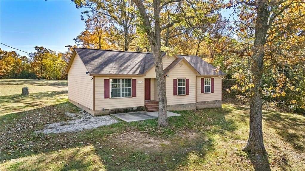 2 Acres of Residential Land with Home for Sale in Fayetteville, Arkansas