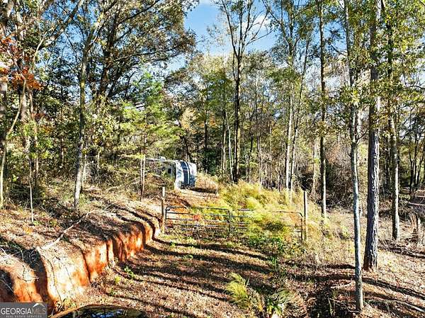 1.5 Acres of Residential Land for Sale in Canon, Georgia