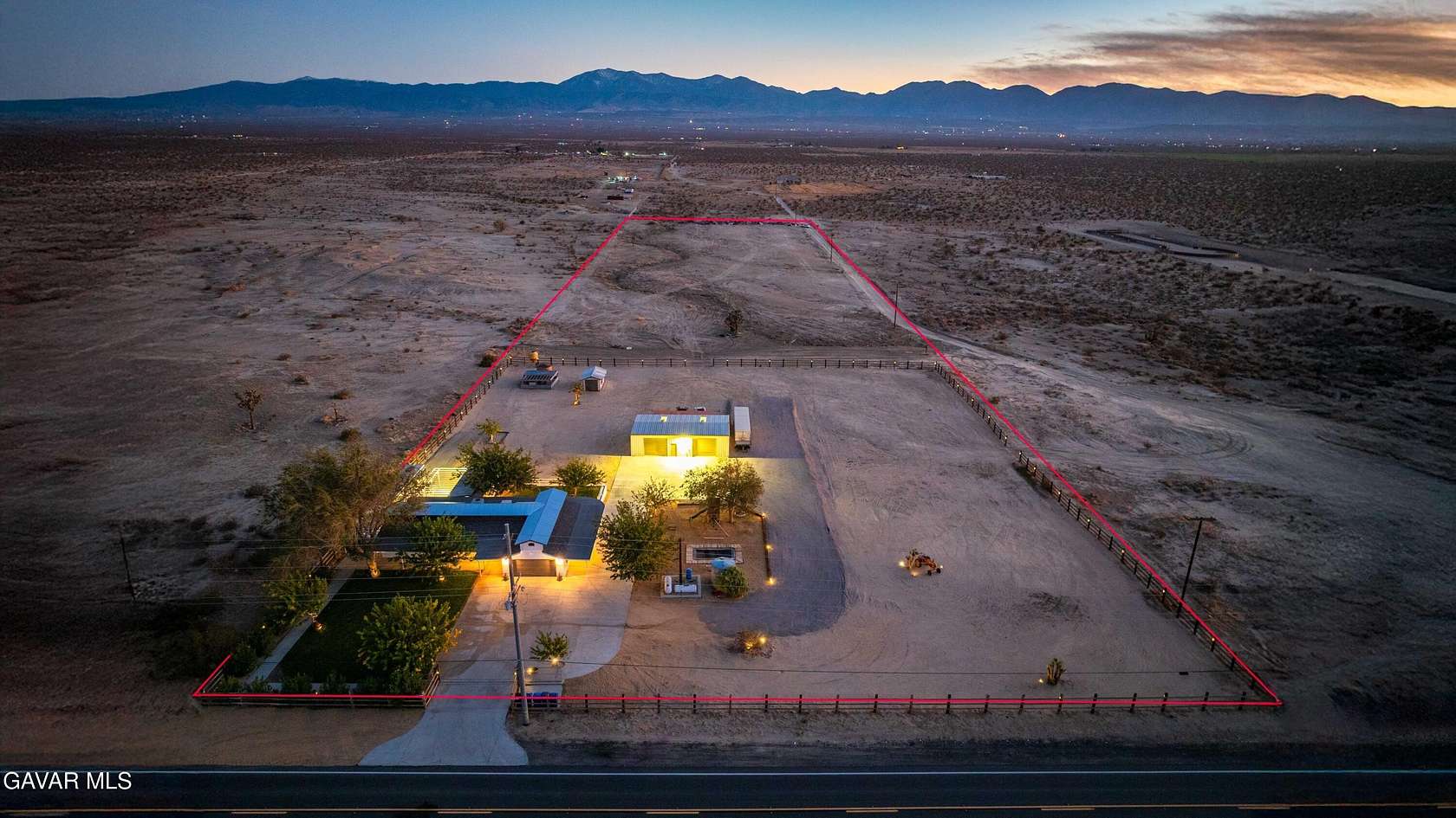 10 Acres of Land with Home for Sale in Palmdale, California