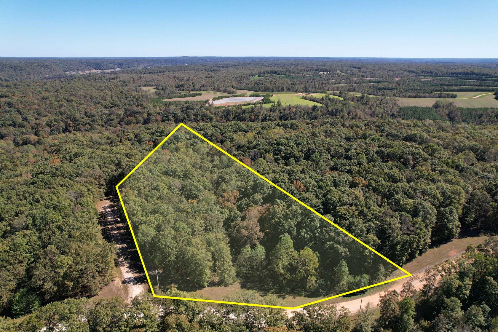 5 Acres of Residential Land for Sale in Hurricane Mills, Tennessee