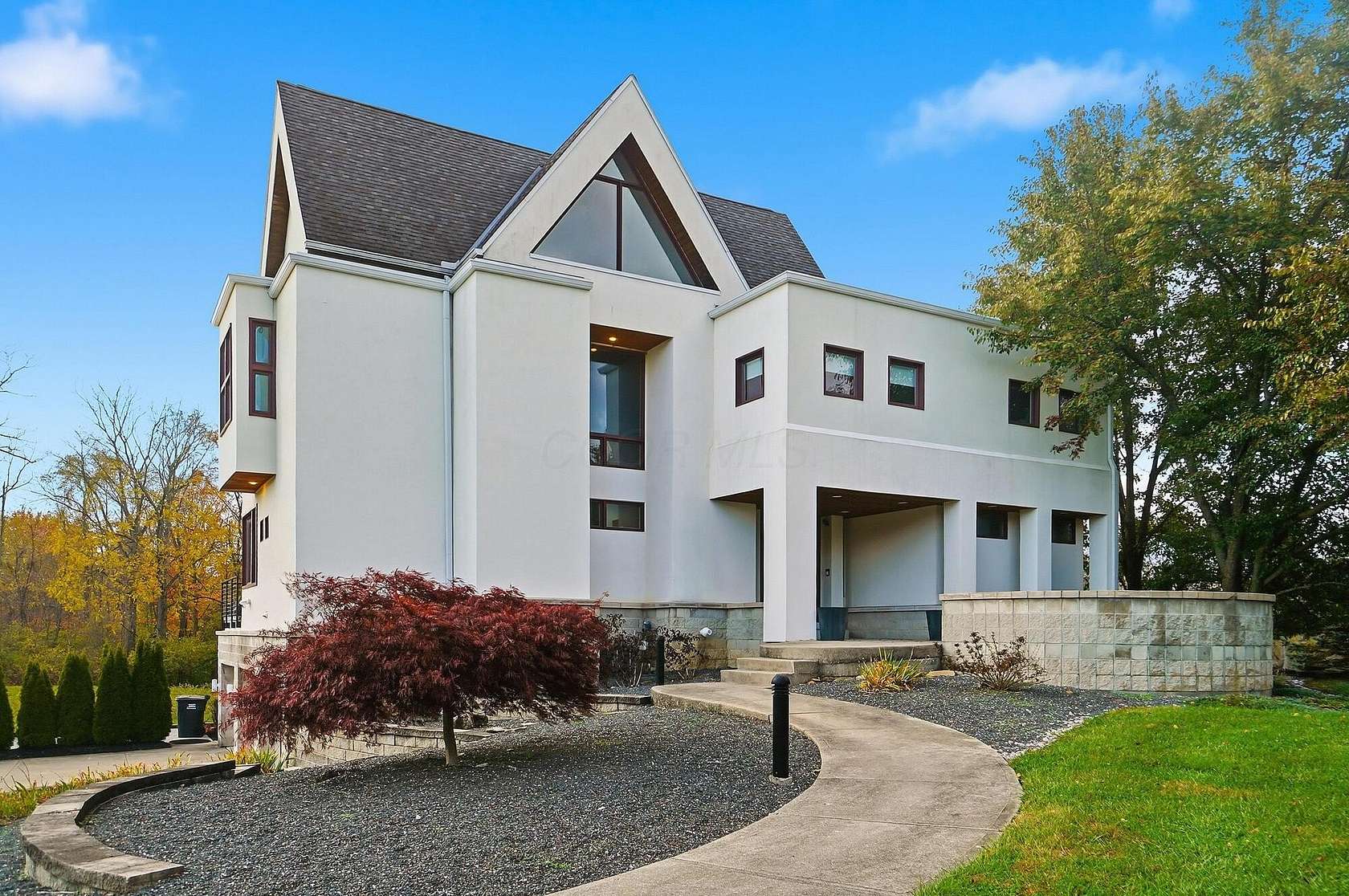 1.86 Acres of Residential Land with Home for Sale in Alexandria, Ohio