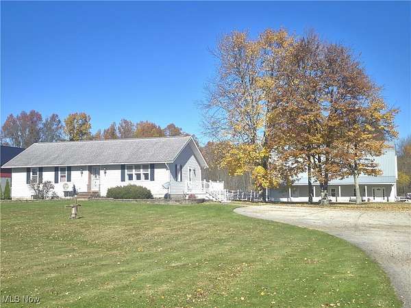 3.2 Acres of Residential Land with Home for Sale in Middlefield, Ohio
