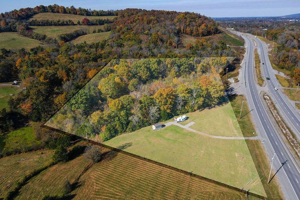 8.33 Acres of Residential Land for Sale in Shelbyville, Tennessee
