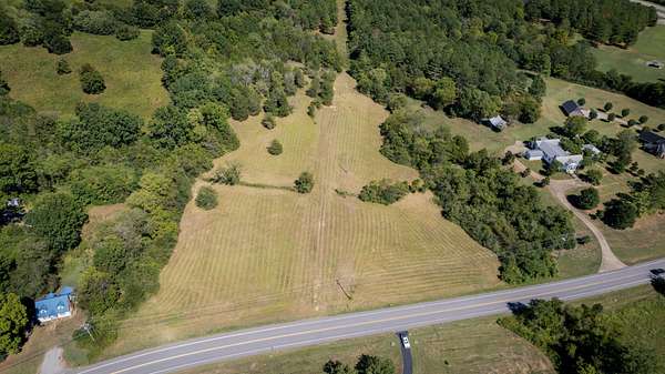 10 Acres of Land for Sale in Pulaski, Tennessee