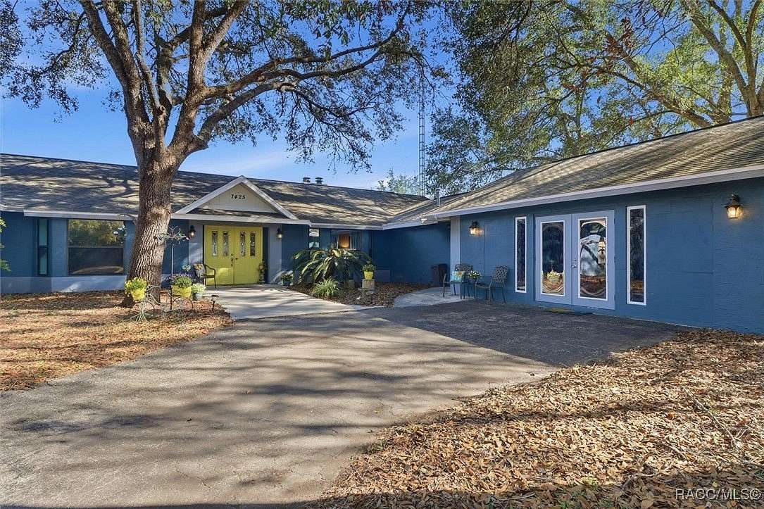 2 Acres of Land with Home for Sale in Lecanto, Florida