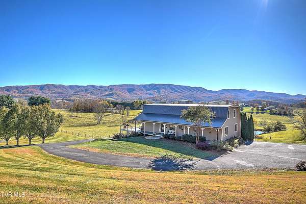 9.32 Acres of Residential Land with Home for Sale in Damascus, Virginia