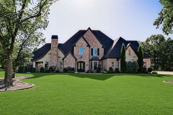 3.55 Acres of Land with Home for Sale in Rogers, Arkansas