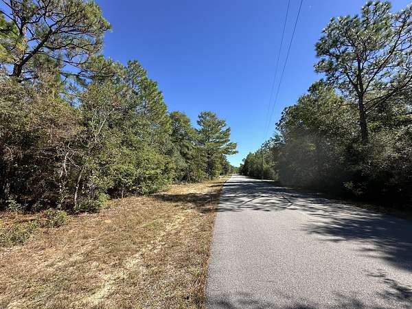8 Acres of Land for Sale in Crestview, Florida