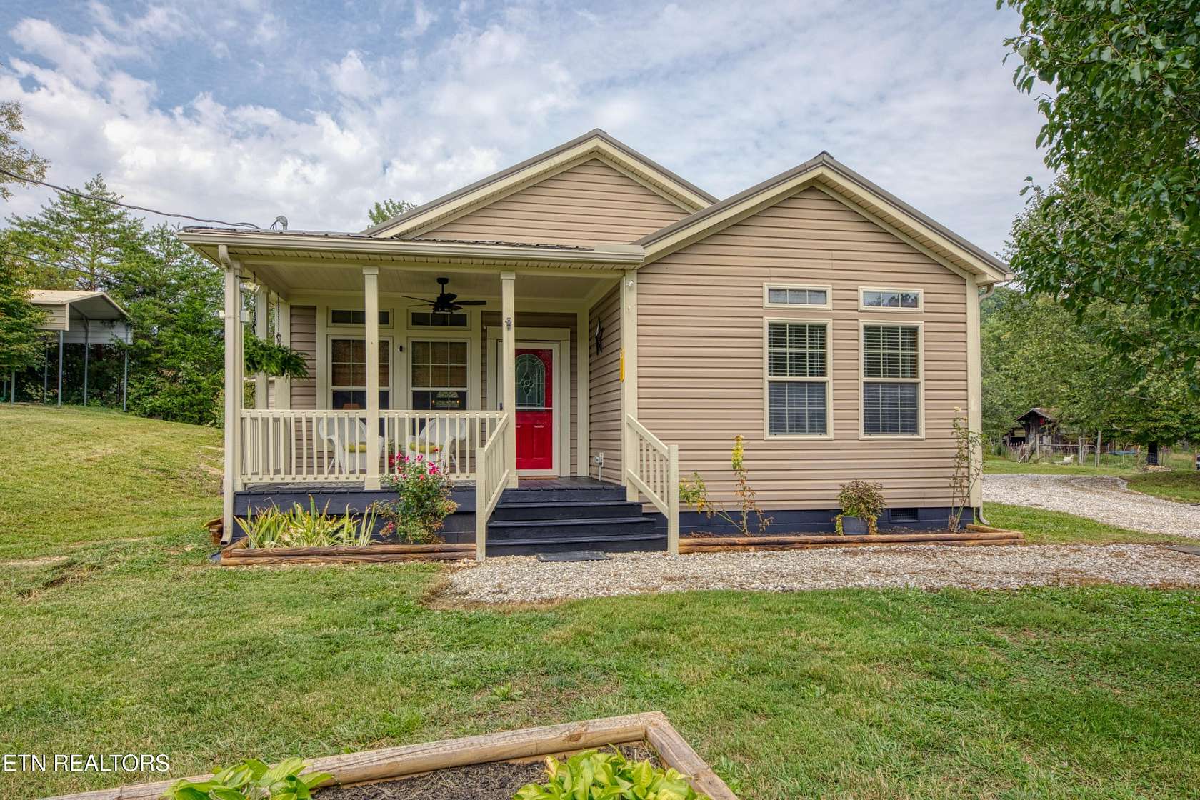 2.66 Acres of Residential Land with Home for Sale in Knoxville, Tennessee