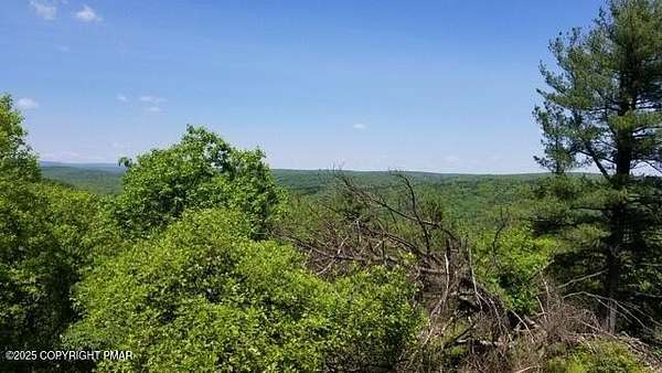 37.2 Acres of Recreational Land for Sale in East Stroudsburg, Pennsylvania