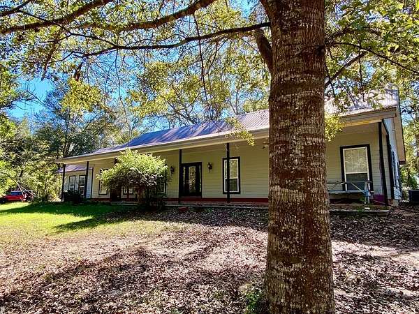 4 Acres of Residential Land with Home for Sale in Picayune, Mississippi