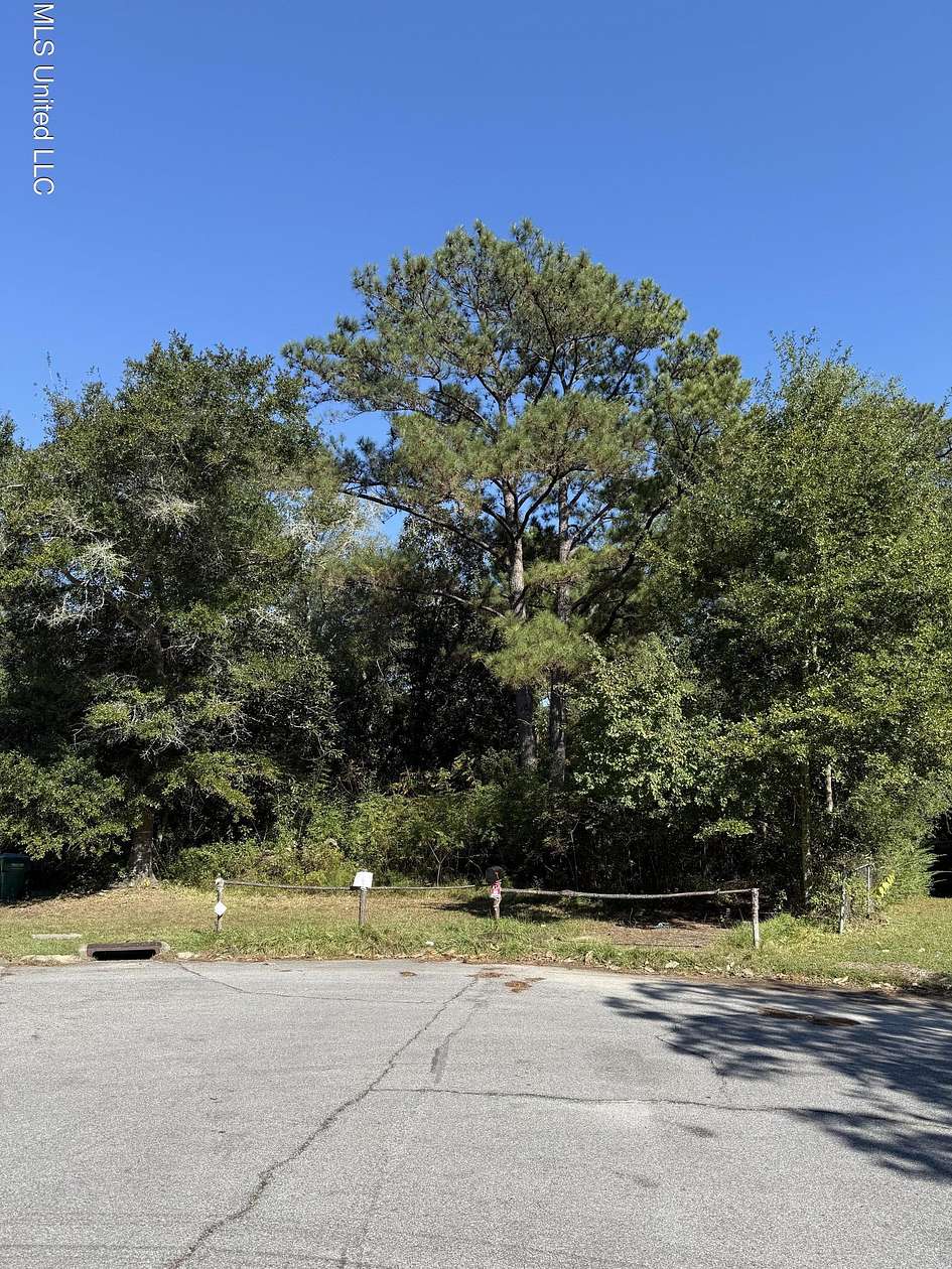 0.37 Acres of Residential Land for Sale in Gautier, Mississippi