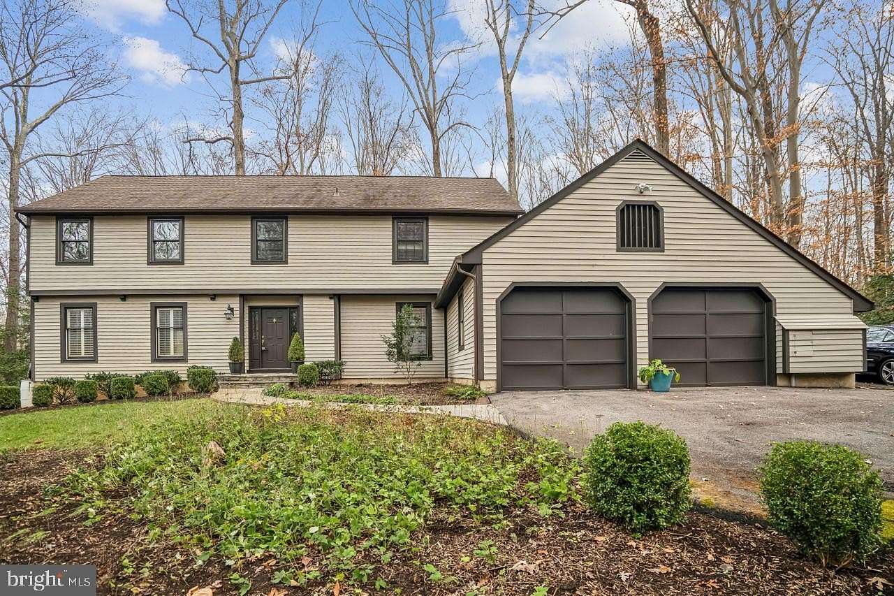 1.55 Acres of Land with Home for Sale in Davidsonville, Maryland