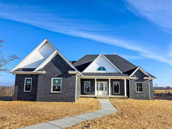 25 Acres of Land with Home for Sale in Bloomfield, Indiana