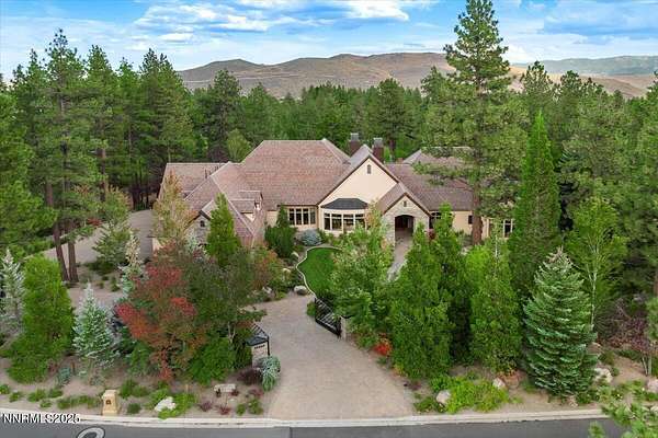 1.57 Acres of Residential Land with Home for Sale in Reno, Nevada