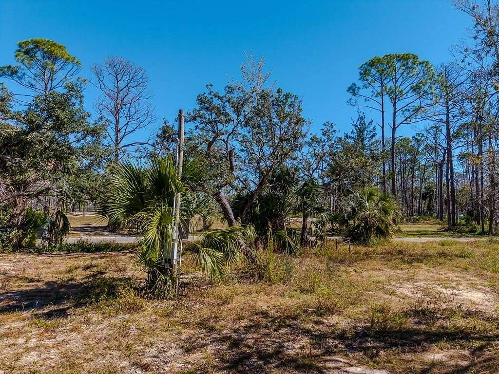 0.11 Acres of Residential Land for Sale in Steinhatchee, Florida