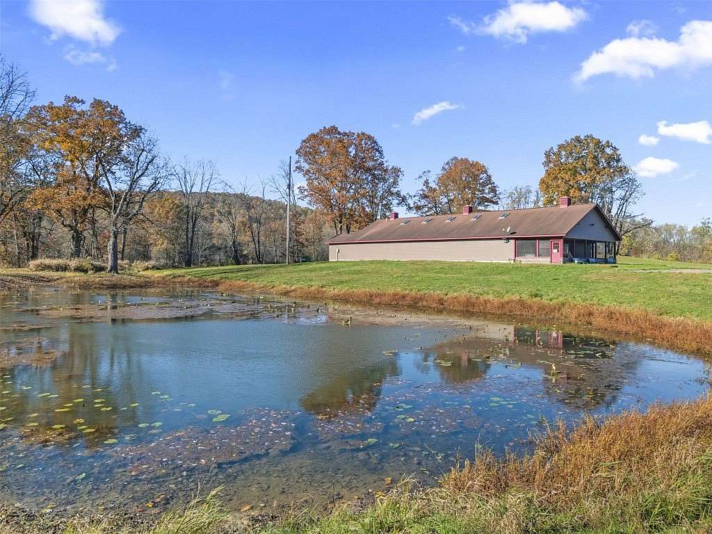 6 Acres of Improved Residential Land for Sale in Meadville, Pennsylvania