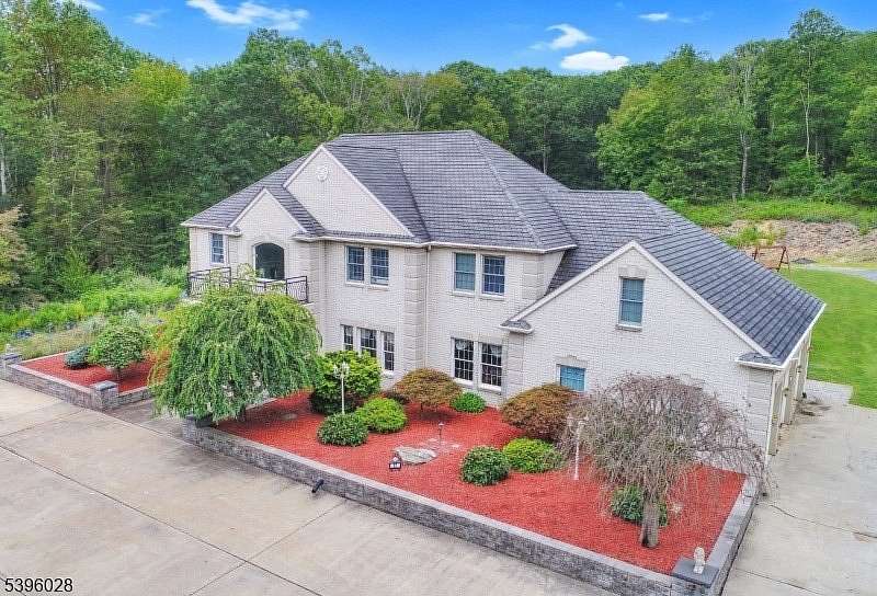 25.5 Acres of Land with Home for Sale in Blairstown Township, New Jersey