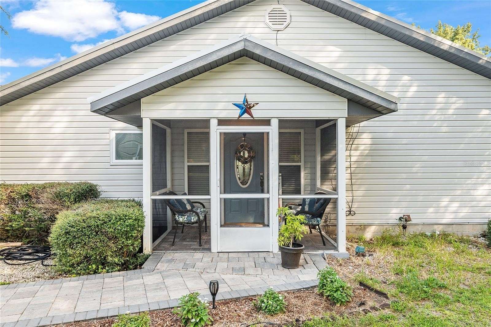 4.22 Acres of Residential Land with Home for Sale in Keystone Heights, Florida