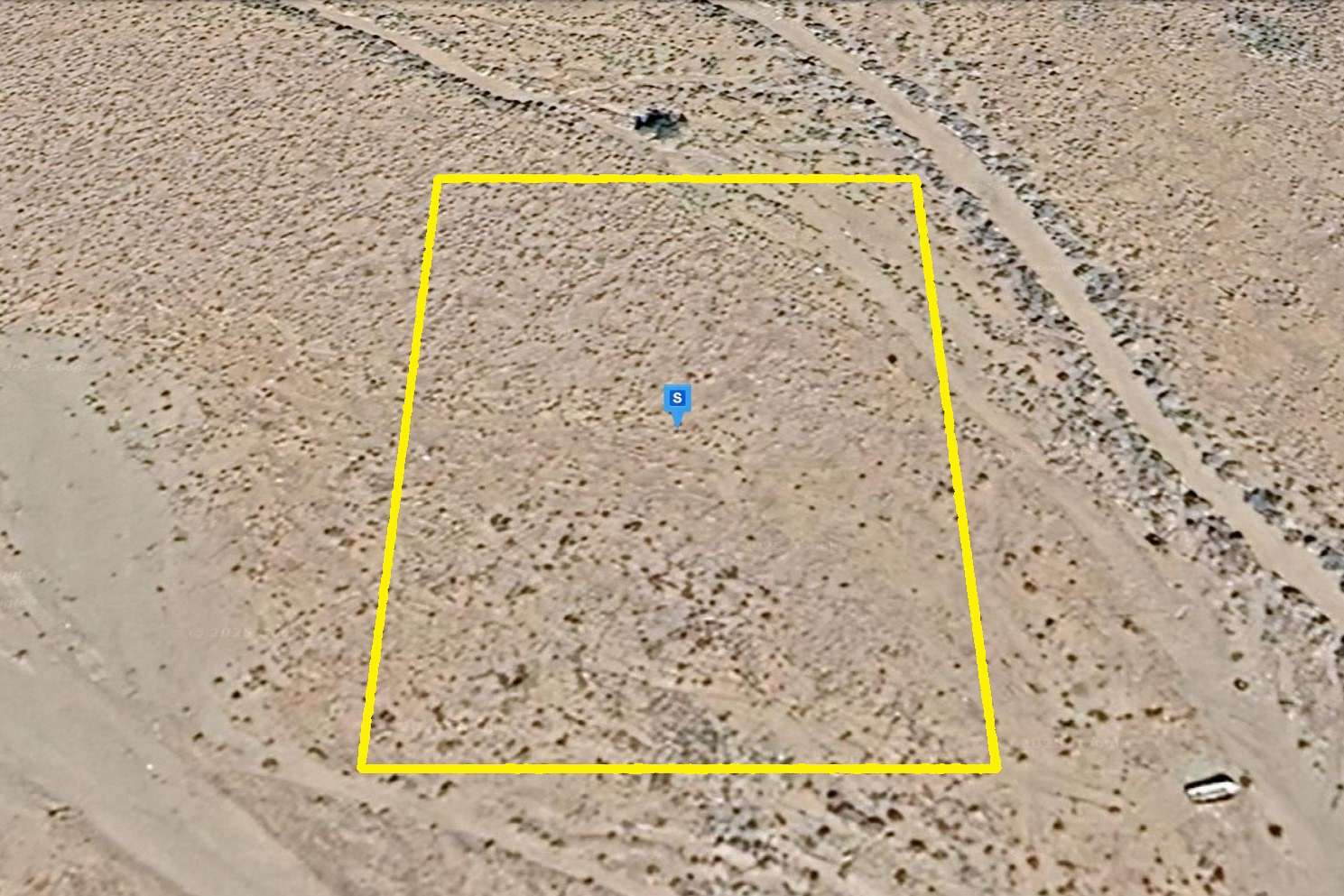 1.33 Acres of Commercial Land for Sale in Kingman, Arizona