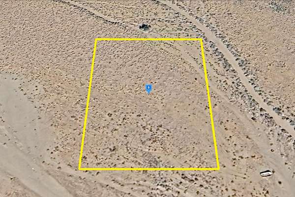 1.33 Acres of Commercial Land for Sale in Kingman, Arizona