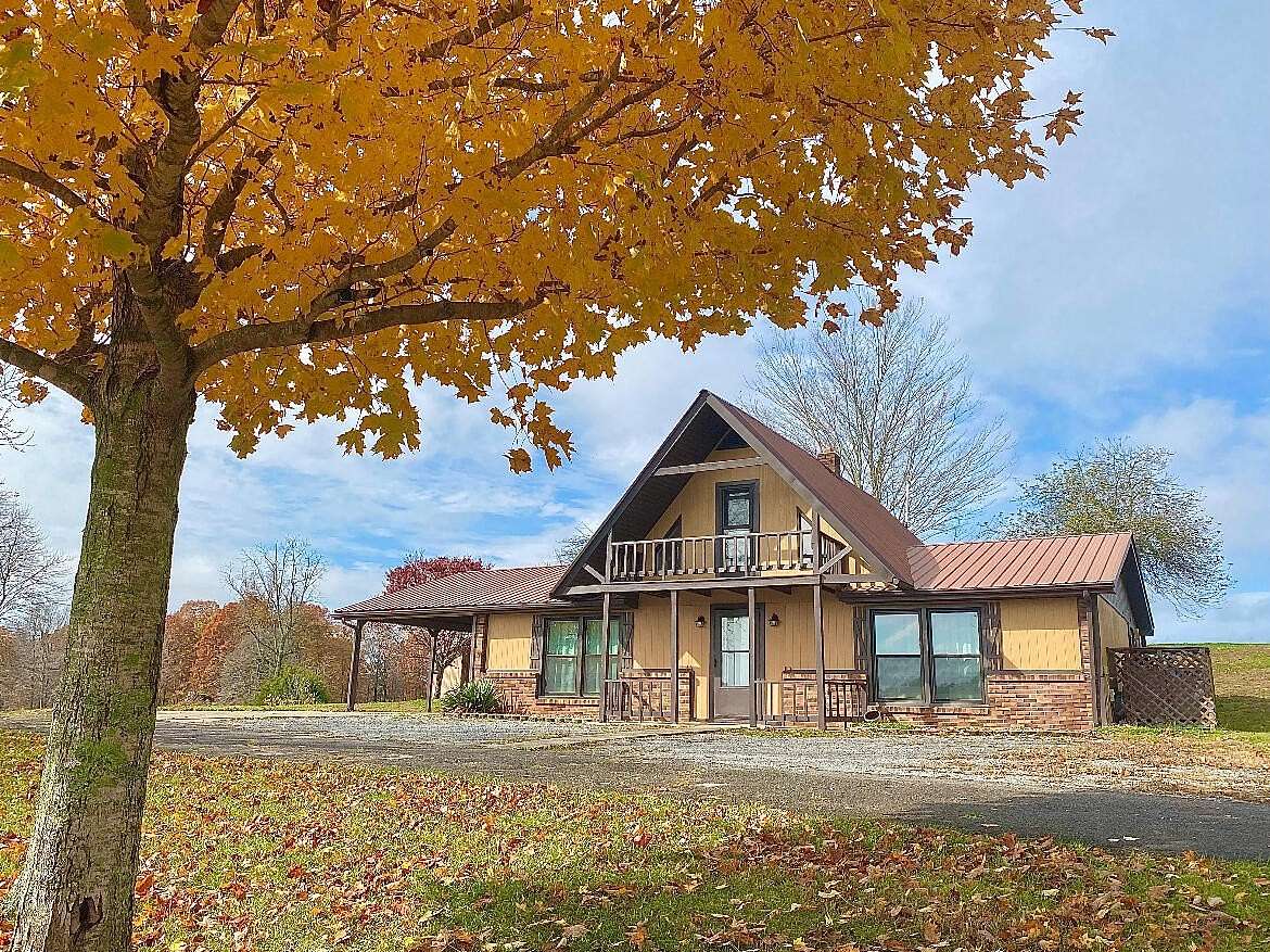 21 Acres of Land with Home for Sale in Columbia, Kentucky