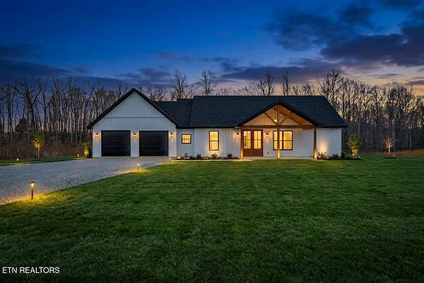 1.5 Acres of Land with Home for Sale in Jamestown, Tennessee