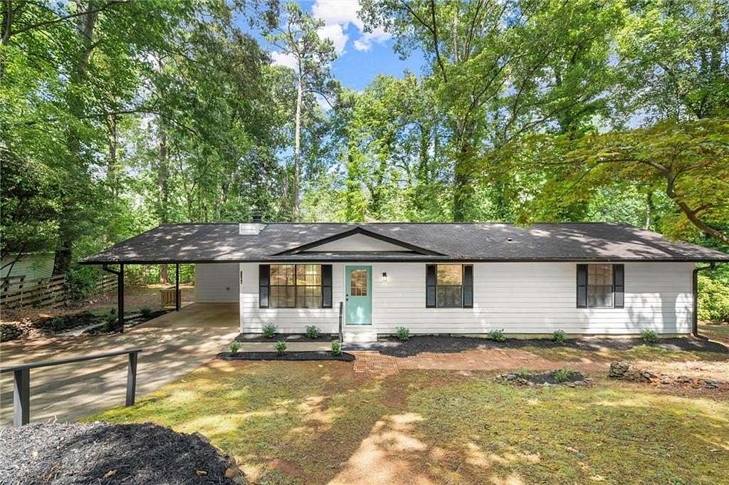 2.15 Acres of Residential Land with Home for Sale in Marietta, Georgia
