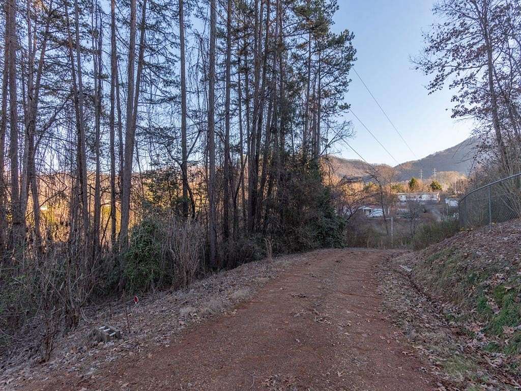 0.25 Acres of Land for Sale in Bryson City, North Carolina