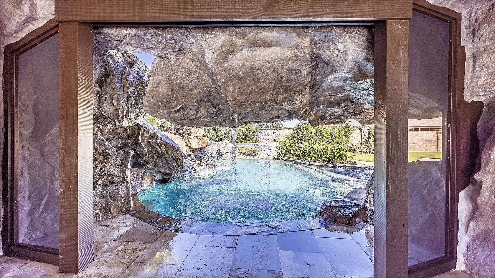 1 Acre of Land with Home for Sale in Houma, Louisiana