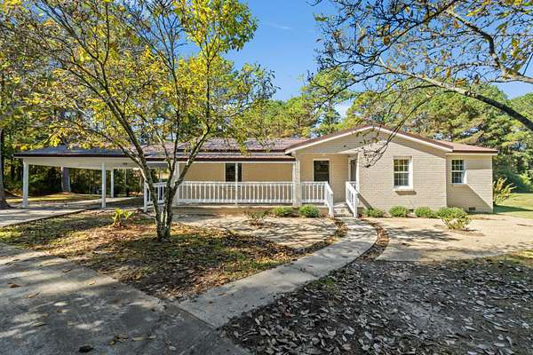 5.4 Acres of Residential Land with Home for Sale in Sumrall, Mississippi