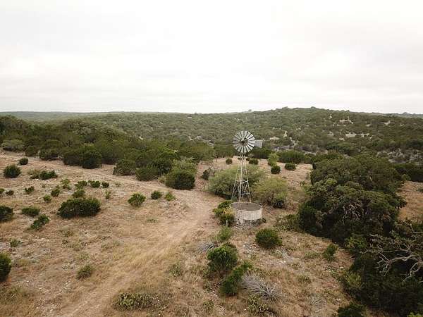 1,038 Acres of Land for Sale in Rocksprings, Texas
