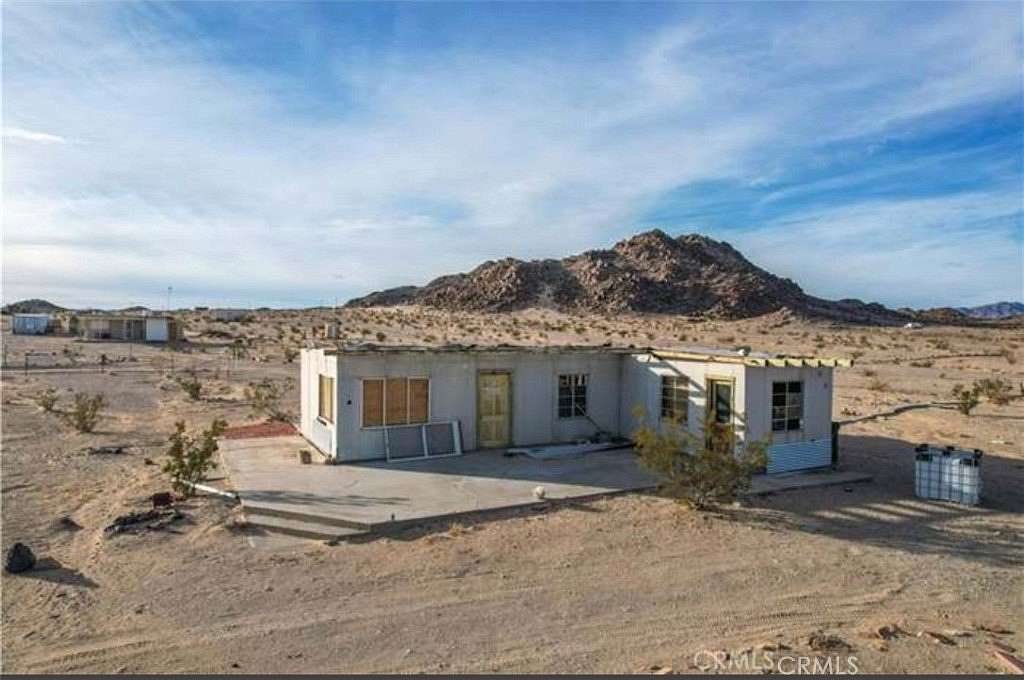 5 Acres of Residential Land with Home for Sale in Twentynine Palms, California